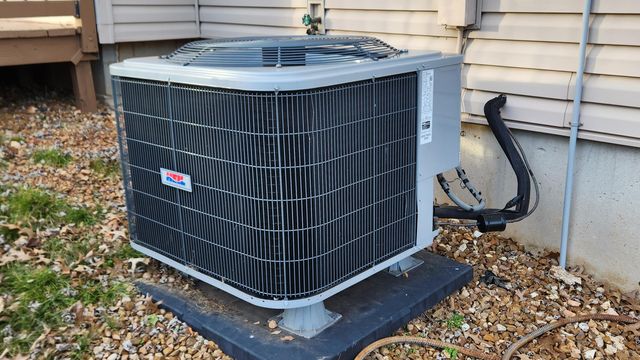 1920 W Murray Drive, Springfield, MO 65810