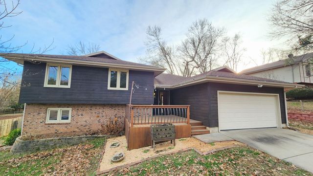 1920 W Murray Drive, Springfield, MO 65810