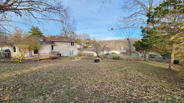 1920 W Murray Drive, Springfield, MO 65810