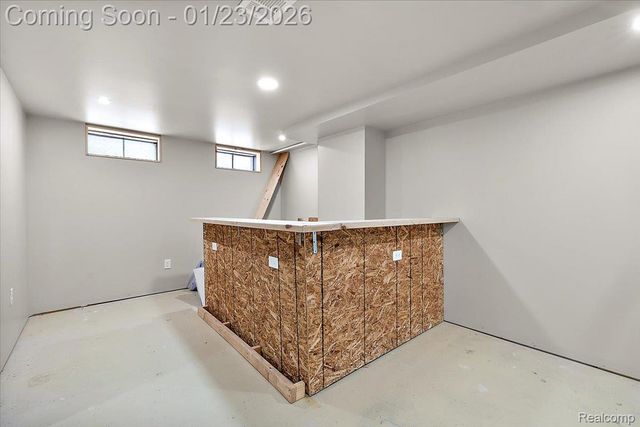 6823 Engleman, Center Line, MI 48015