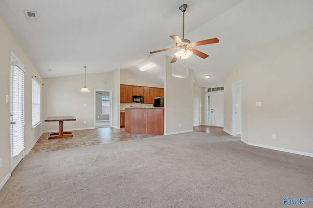 204 Shadow Cove Drive SW, Huntsville, AL 35824