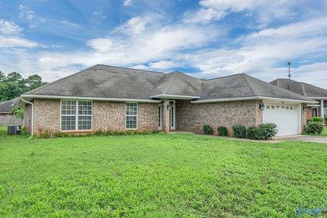 204 Shadow Cove Drive SW, Huntsville, AL 35824