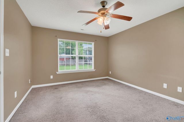 204 Shadow Cove Drive SW, Huntsville, AL 35824