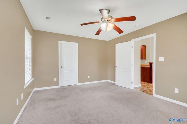 204 Shadow Cove Drive SW, Huntsville, AL 35824
