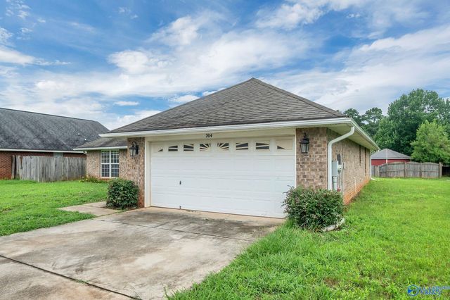 204 Shadow Cove Drive SW, Huntsville, AL 35824