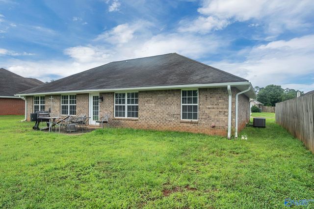 204 Shadow Cove Drive SW, Huntsville, AL 35824