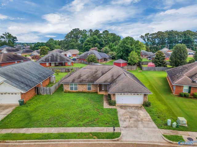 204 Shadow Cove Drive SW, Huntsville, AL 35824