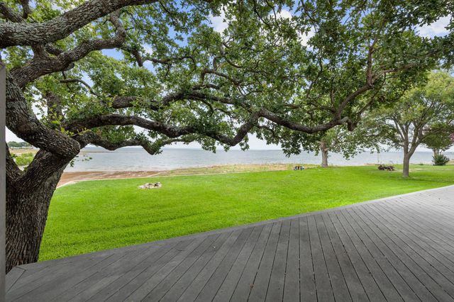 209 Senisa DR, Buchanan Dam, TX 78609