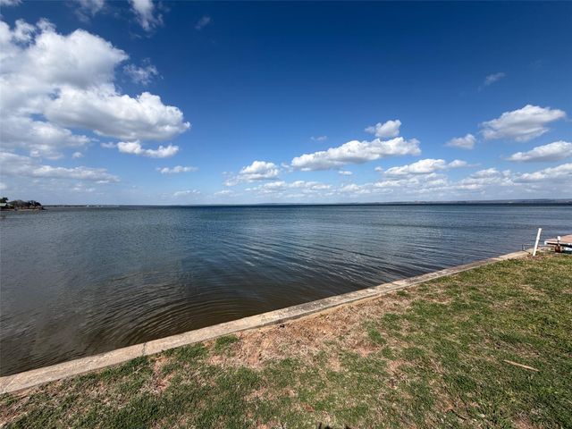 209 Senisa DR, Buchanan Dam, TX 78609