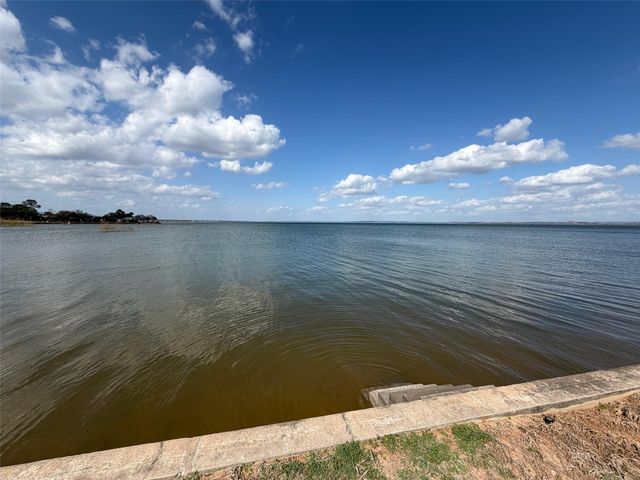 209 Senisa DR, Buchanan Dam, TX 78609