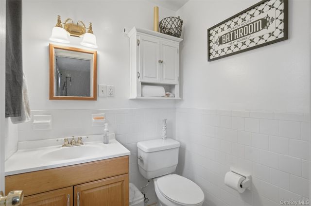 733 State Route 302, Pine Bush, NY 12566