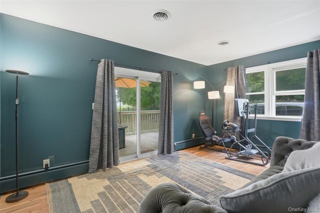 733 State Route 302, Pine Bush, NY 12566