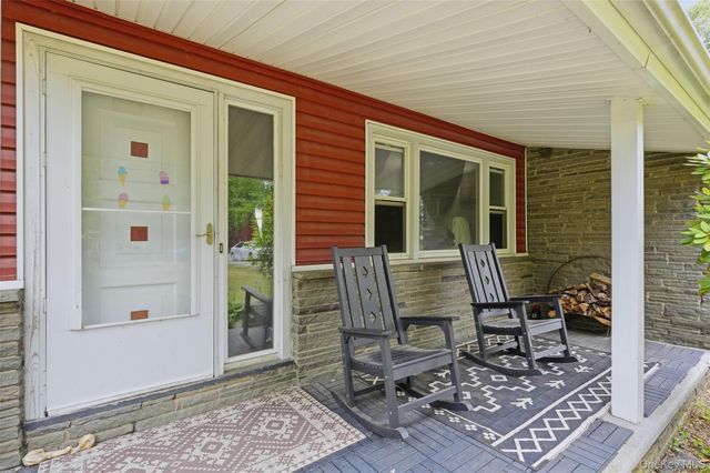 733 State Route 302, Pine Bush, NY 12566