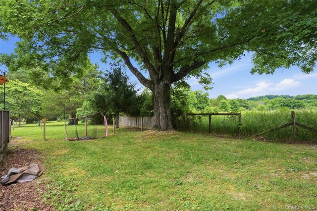 733 State Route 302, Pine Bush, NY 12566