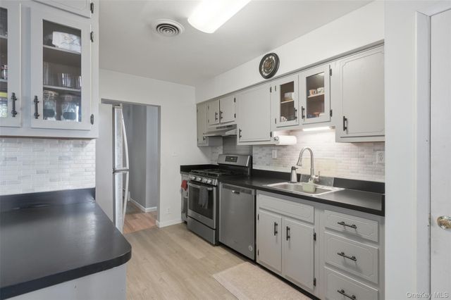 733 State Route 302, Pine Bush, NY 12566