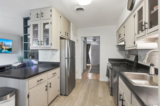 733 State Route 302, Pine Bush, NY 12566