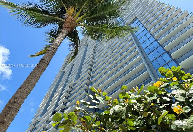 68 SE 6th Street 810, Miami, FL 33131