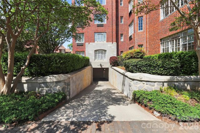 301 W 10th Street 504, Charlotte, NC 28202