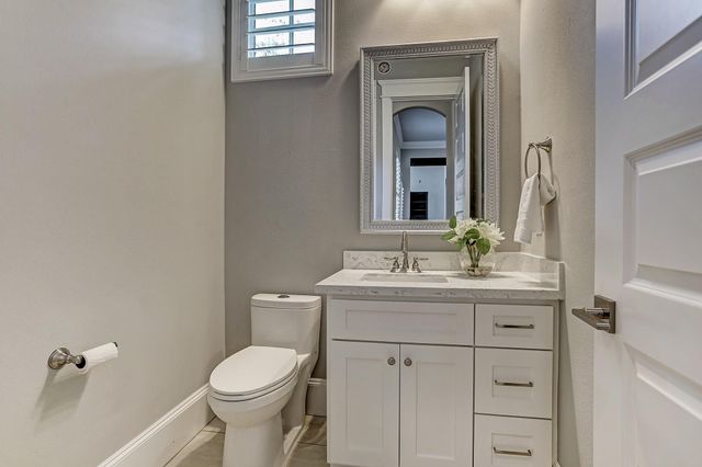 325 Bunker Hill Road, Houston, TX 77024