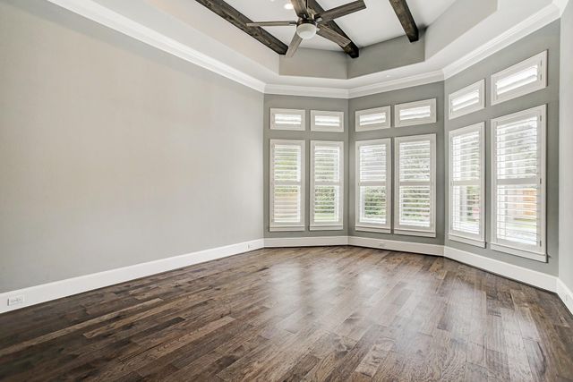 325 Bunker Hill Road, Houston, TX 77024