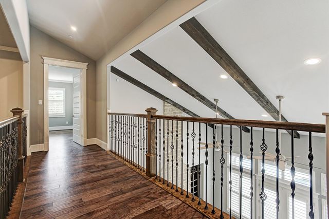 325 Bunker Hill Road, Houston, TX 77024