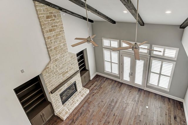 325 Bunker Hill Road, Houston, TX 77024