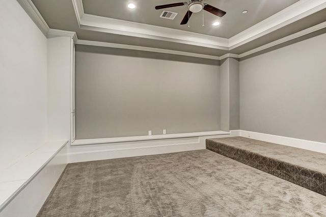 325 Bunker Hill Road, Houston, TX 77024