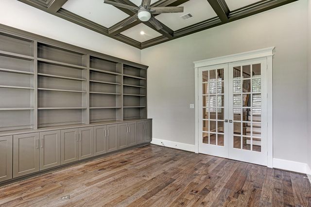 325 Bunker Hill Road, Houston, TX 77024