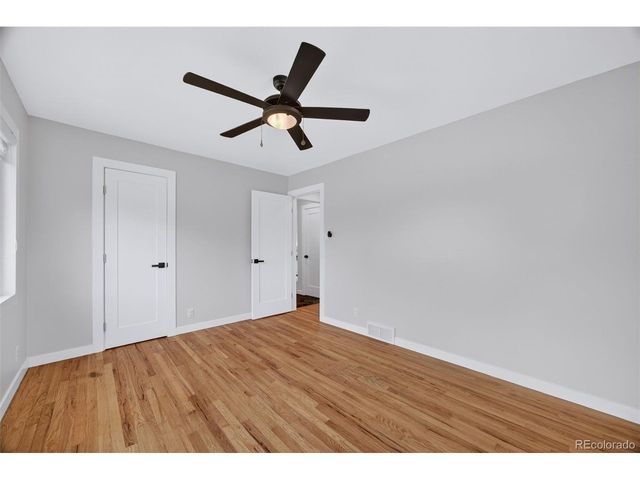 3075 S Holly Pl, Denver, CO 80222