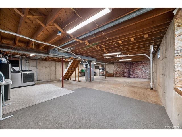 3075 S Holly Pl, Denver, CO 80222