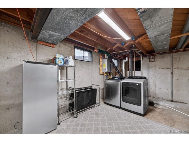 3075 S Holly Pl, Denver, CO 80222