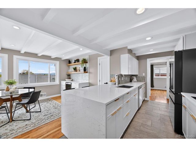 3075 S Holly Pl, Denver, CO 80222