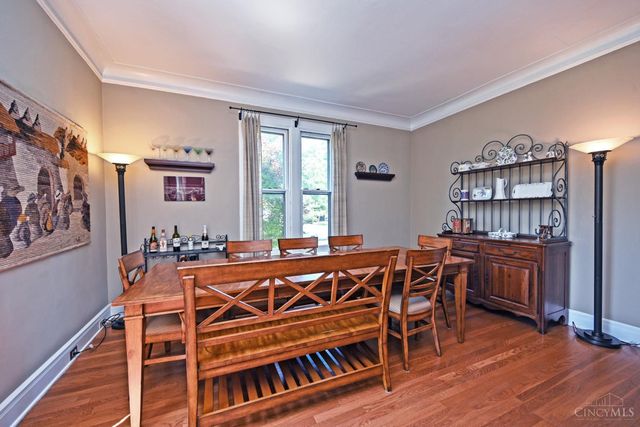 9 Walnut Avenue, Wyoming, OH 45215