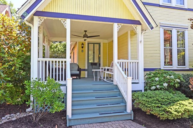 9 Walnut Avenue, Wyoming, OH 45215