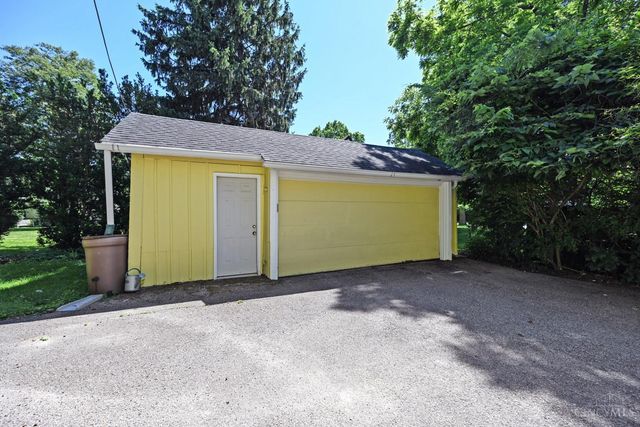 9 Walnut Avenue, Wyoming, OH 45215