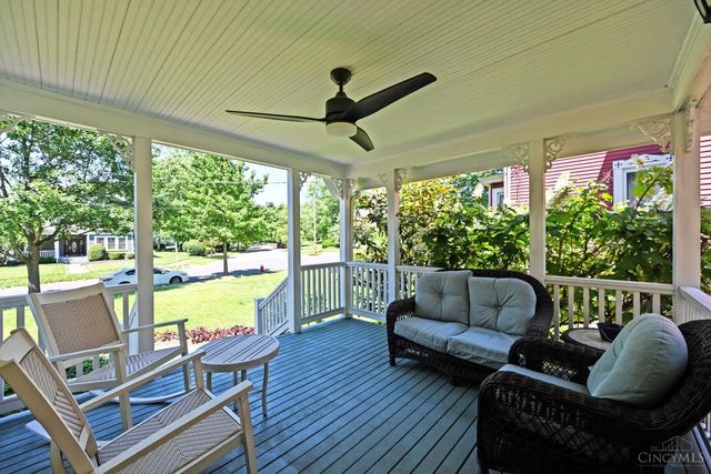 9 Walnut Avenue, Wyoming, OH 45215