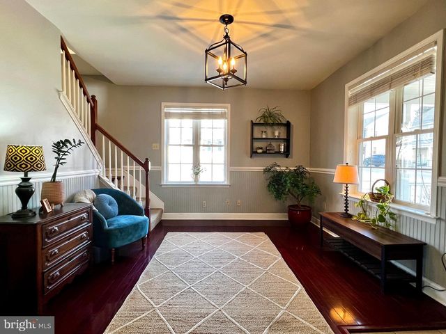 37 N GAY ST, Marietta, PA 17547