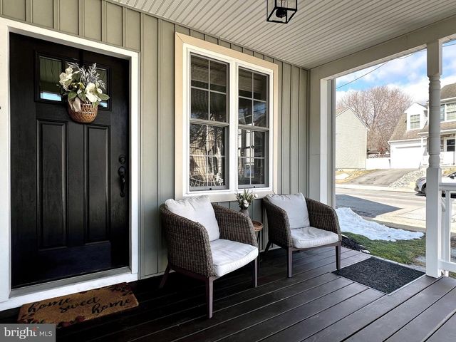 37 N GAY ST, Marietta, PA 17547