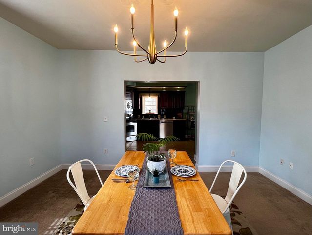 37 N GAY ST, Marietta, PA 17547