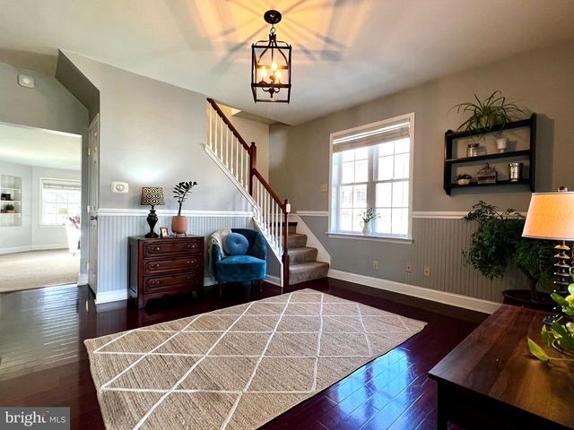 37 N GAY ST, Marietta, PA 17547