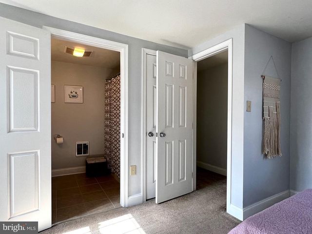 37 N GAY ST, Marietta, PA 17547