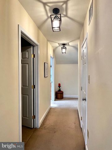 37 N GAY ST, Marietta, PA 17547