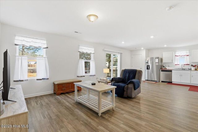 2142 Carriage Drive, Kinston, NC 28504