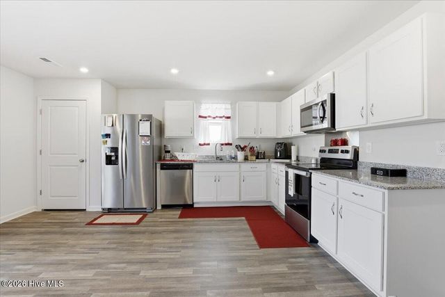 2142 Carriage Drive, Kinston, NC 28504