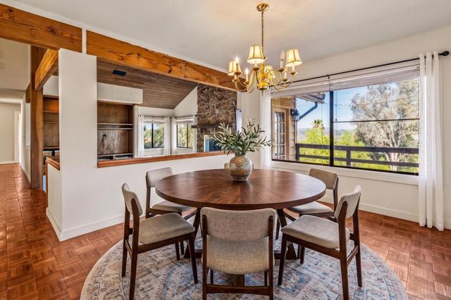 3209 Mary Ln, Escondido, CA 92025