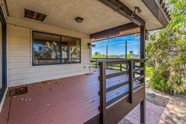 3209 Mary Ln, Escondido, CA 92025