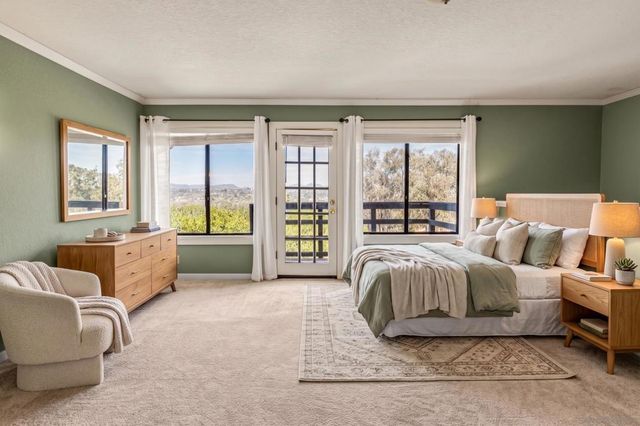 3209 Mary Ln, Escondido, CA 92025