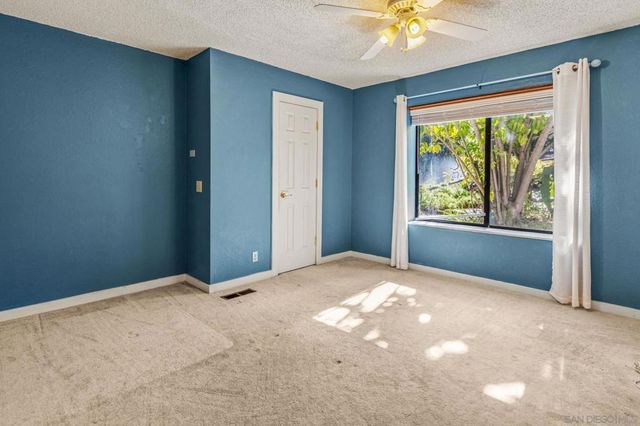 3209 Mary Ln, Escondido, CA 92025
