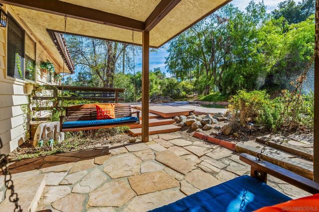 3209 Mary Ln, Escondido, CA 92025