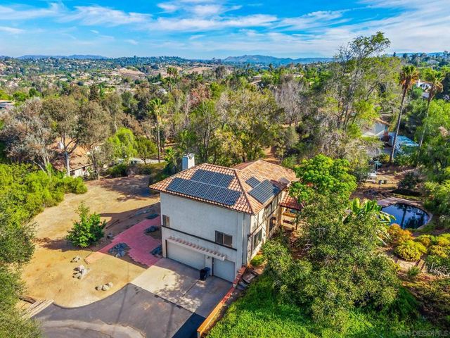 3209 Mary Ln, Escondido, CA 92025